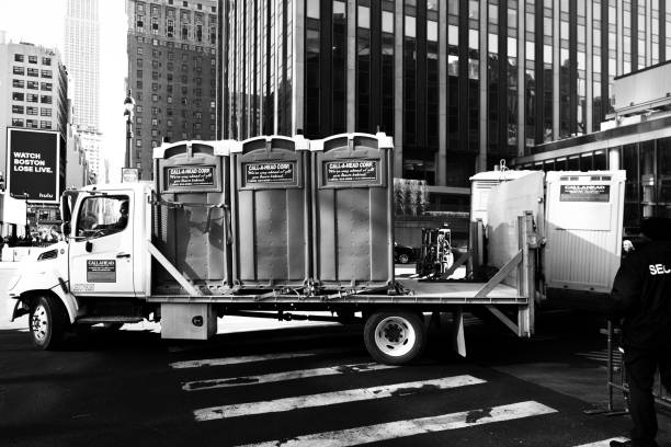 Portable Toilet Options We Offer in Crystal Lake, FL